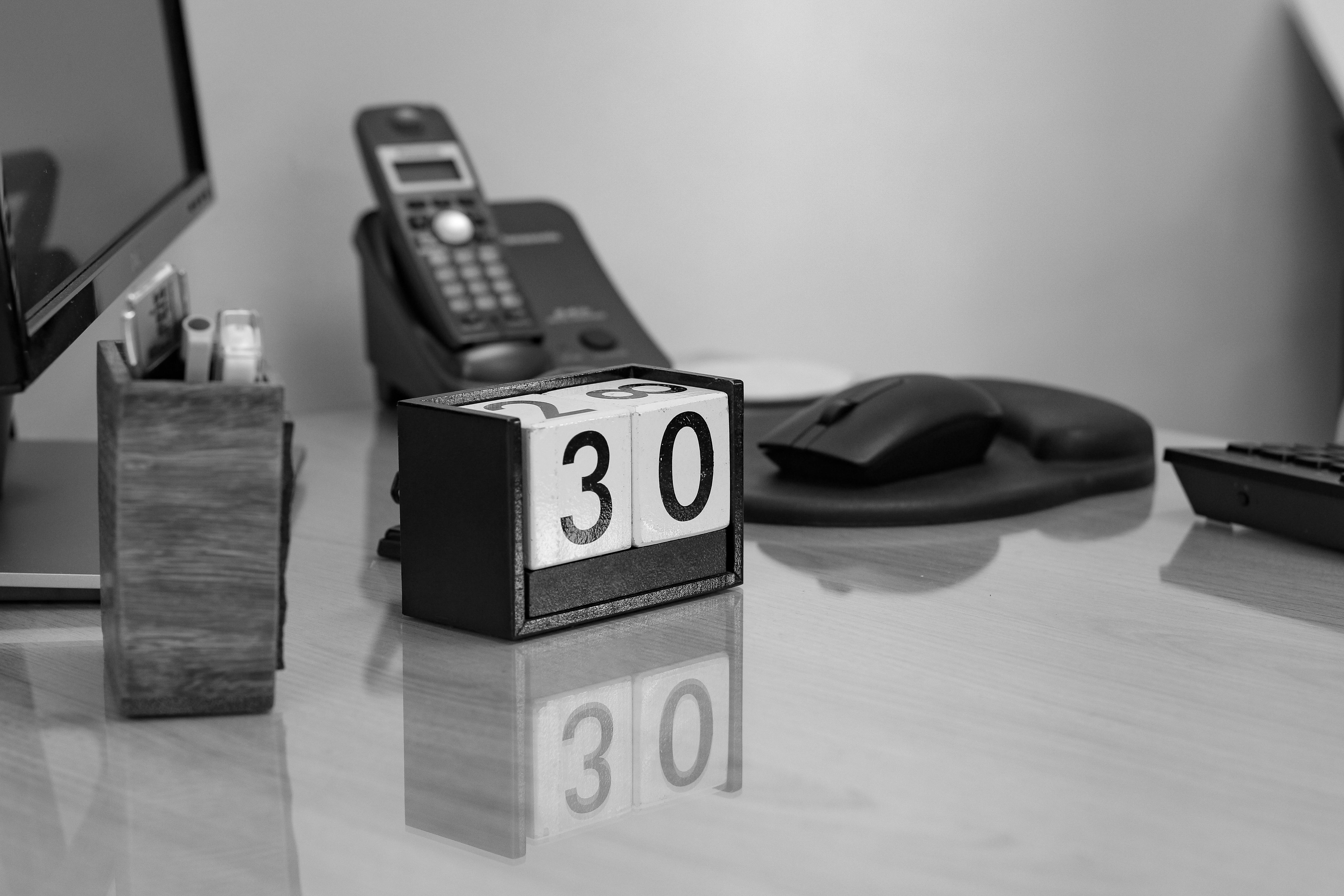 Der mehrsprachige Release-Rhythmus, der Launches im Zeitplan hält